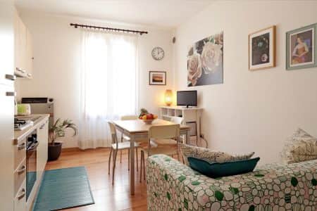 verde-apartment-tourist-apartments-for-rent-in-Padua-living-room-photo-padovaresidence